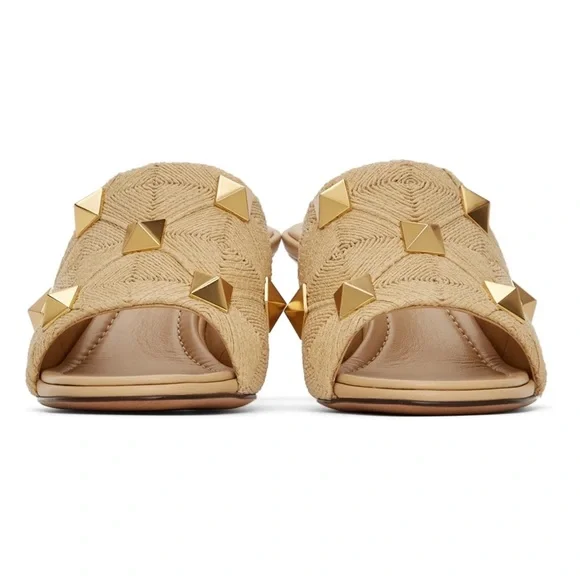 EUC Roman Stud Valentino Heels - Picture 4 of 6